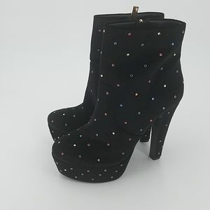 Kurt Geiger London Spear Stud In Black 